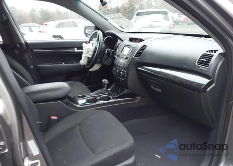 2014 Kia Sorento Lx from USA, damaged, VIN 5XYKT4A60EG493707